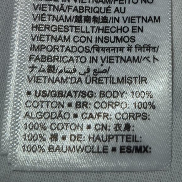 NWOT Amazon Essentials White Disney Short-Sleeve Crew-Neck T-Shirt (L) - Picture 7 of 7